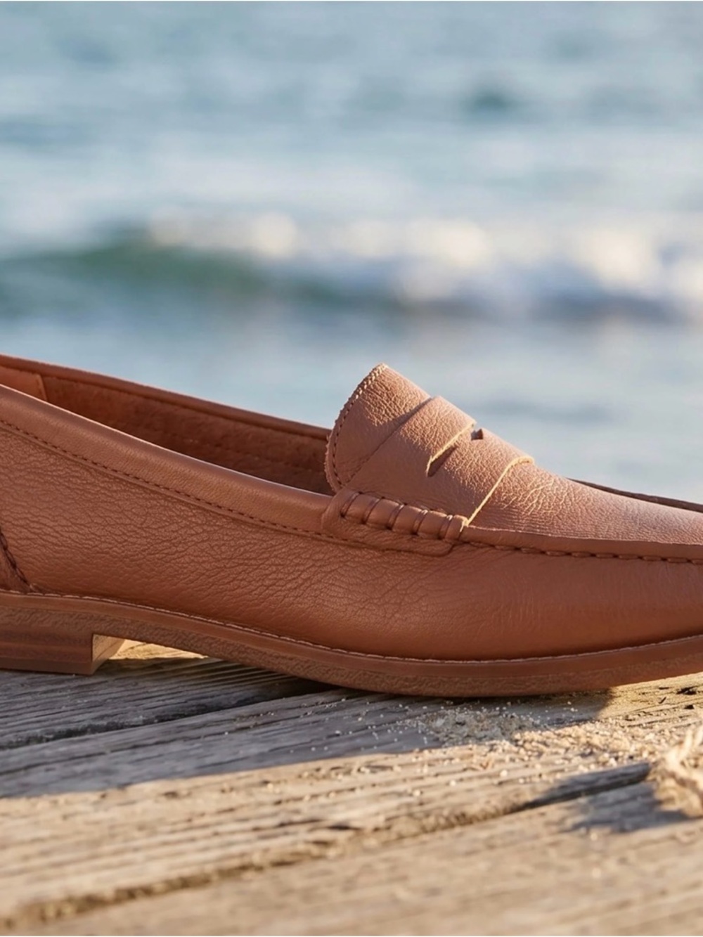SPERRY NWOT Seaport Leather Penny Loafer